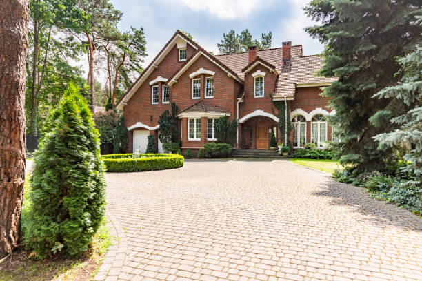 Reasons to Select Us for Your Driveway Paving Requirements in Overland Park, KS